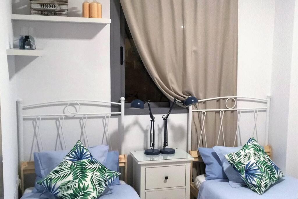 Chill Out Ground Floor Apartm +Private Garden+Wifi Retamar  Exterior photo